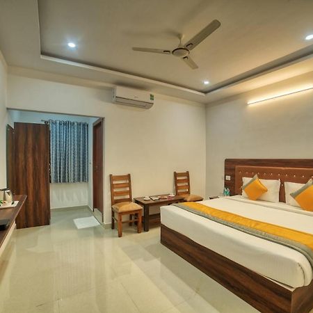 Visa Inn Transit Stay With Airport Transfer Бангалор Экстерьер фото