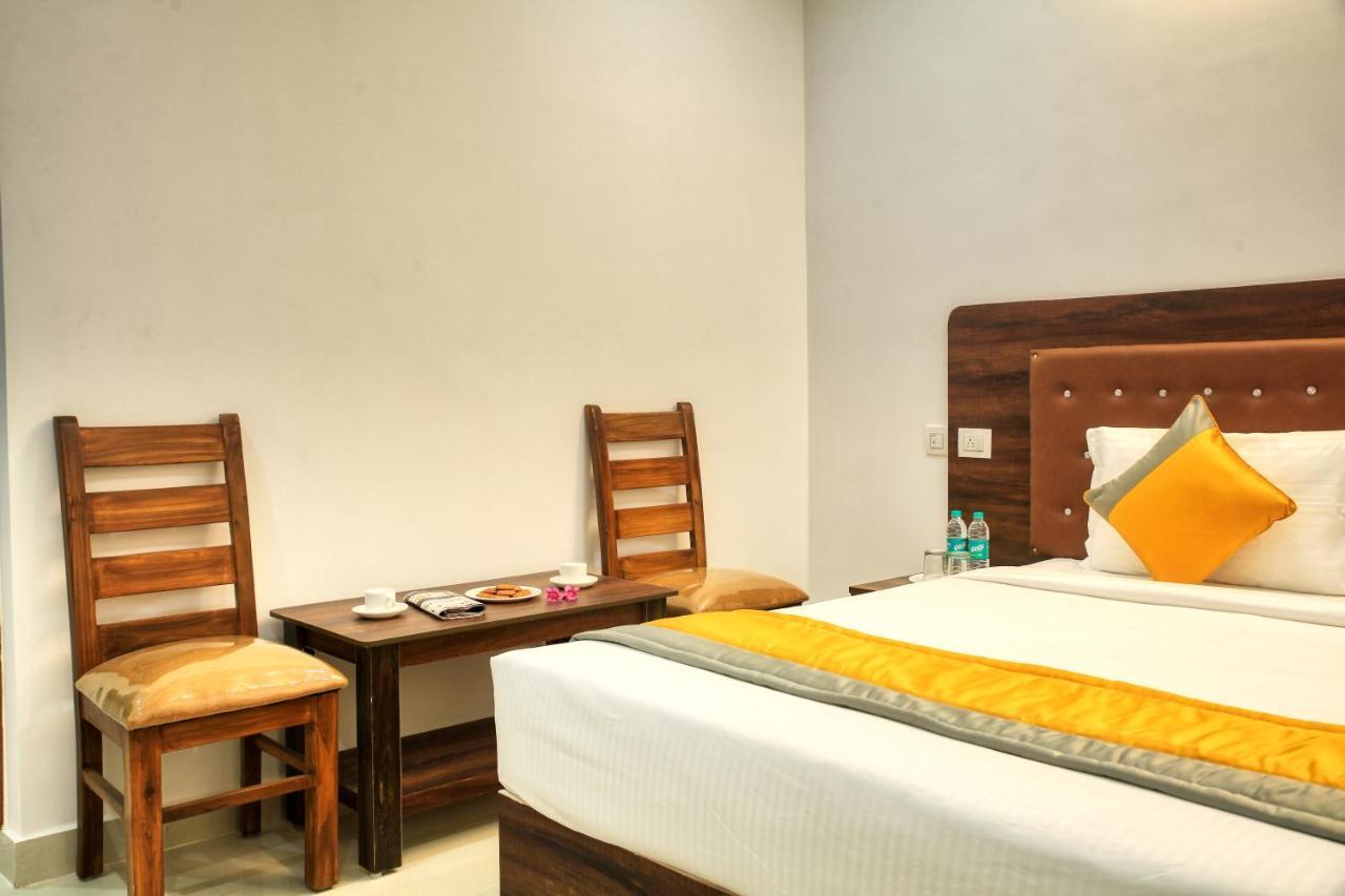 Visa Inn Transit Stay With Airport Transfer Бангалор Экстерьер фото
